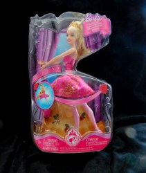 2008 BLONDE BARBIE DOLL TWINKLE TOES 2 MOVES  BALLERINA NIB
